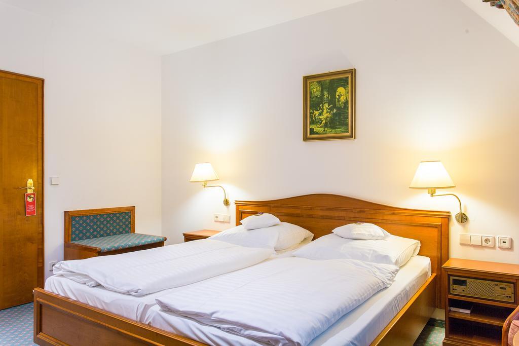 Churfuerstliche Waldschaenke Отель 4*